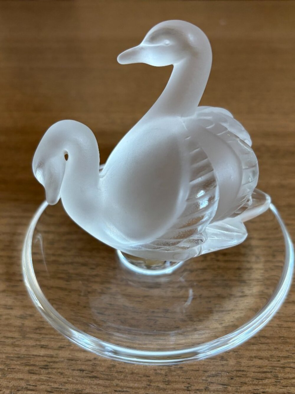 Lalique "Deux Cygnes" (Two Swans) crystal ring holder or trinket dish. 